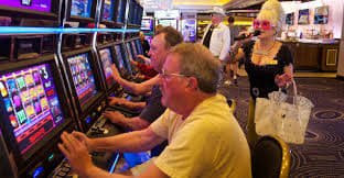 slo77 Kasino online meja blackjack dan roulette tersedia 24 jam untuk pemain Indonesia